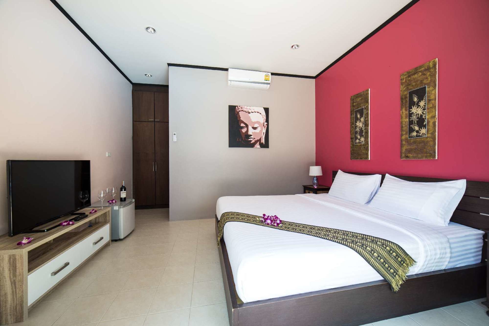 Ma Maison Boutique Hotel. In Phuket Банг Тао Бийч Екстериор снимка